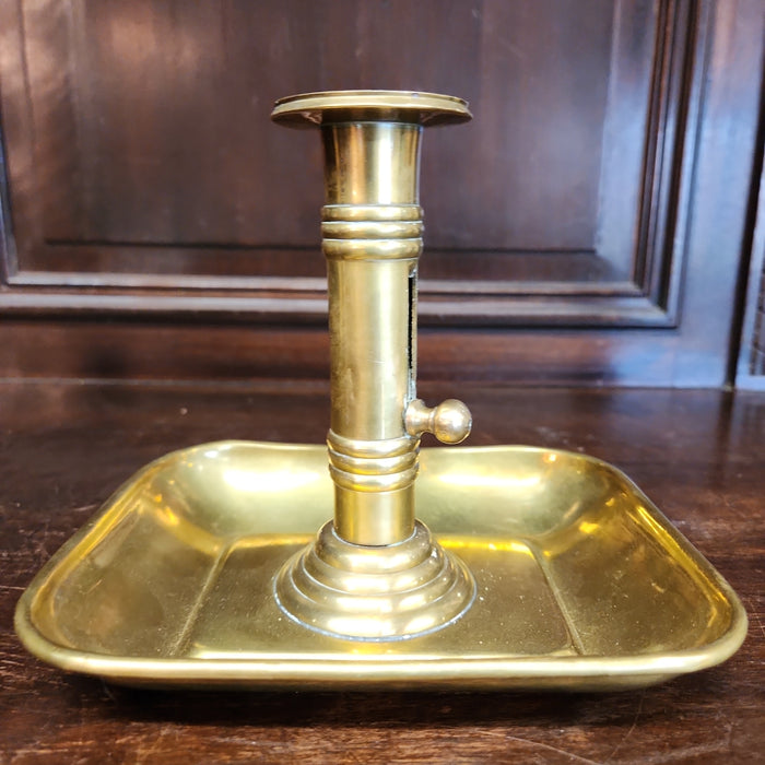 BRASS THUMB HANDLE CANDLE