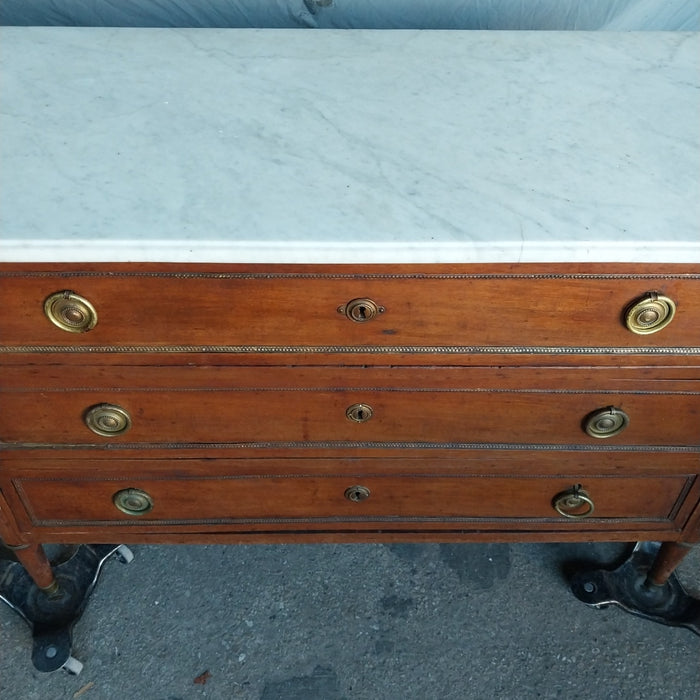 EARLY LOUIS XVI WHITE MARBLE TOP COMMODE