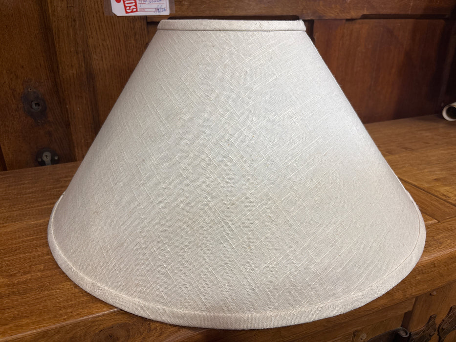LARGE FLARED SHADE