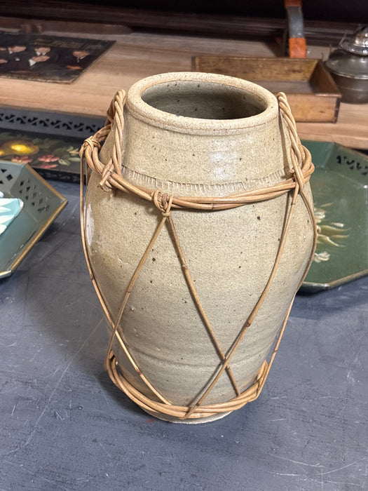 TALL POT WITH WICKER HANDLES