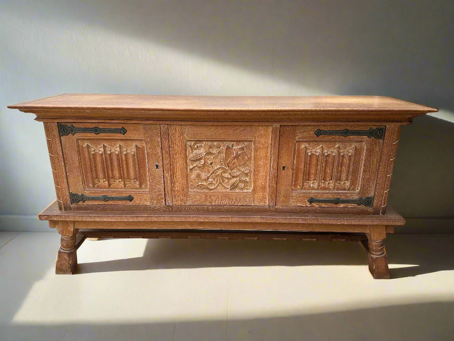 SMALL LINEN FOLD GOTHIC OAK SERVER