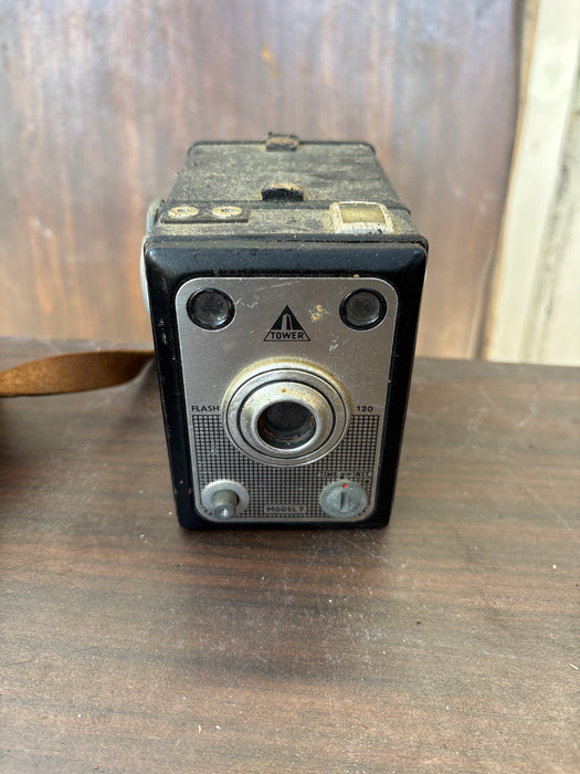 TOWER FLASH CAMERA