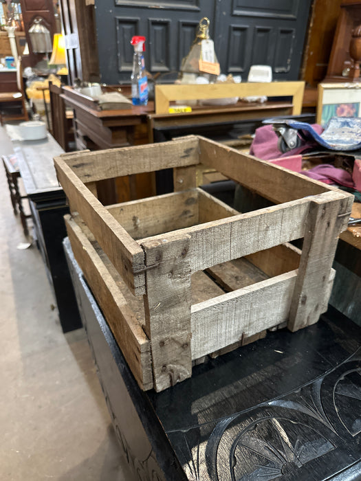 FRENCH ANJOUX HAROLLES WOOD CRATE