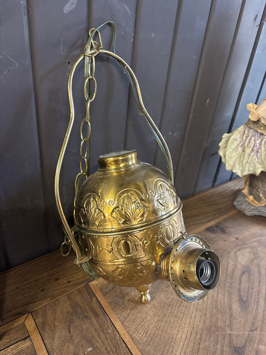 19TH CENTURY HANG BRASS ANGLE LAMP