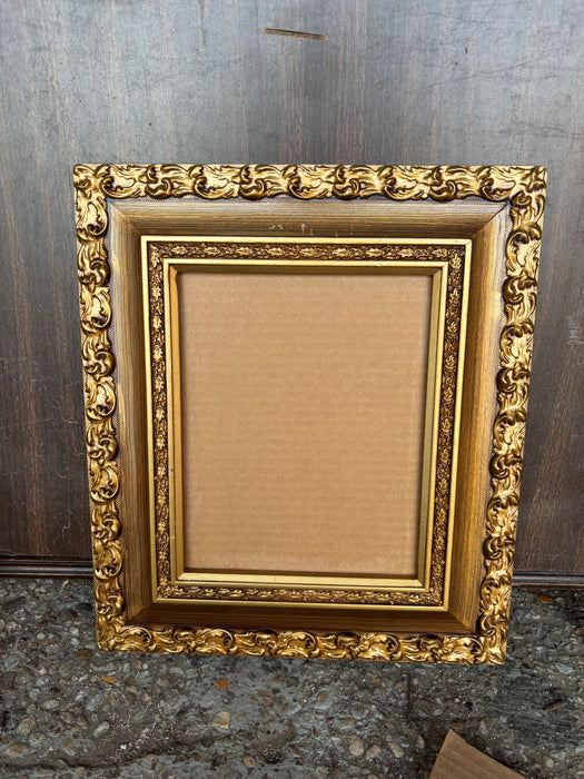 SMALL GOLD FRAME