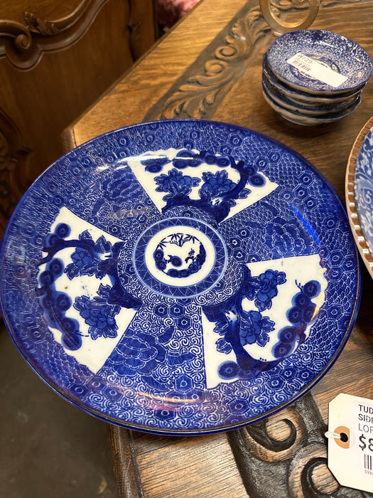 BLUE AND WHITE IMARI 11.5" DISH