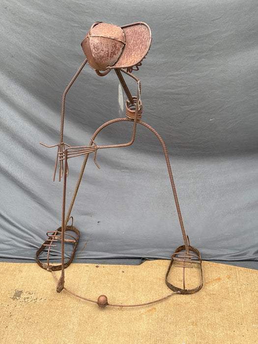 IRON GOLFER YARD ART
