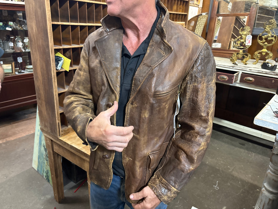 OLD LEATHER JACKET