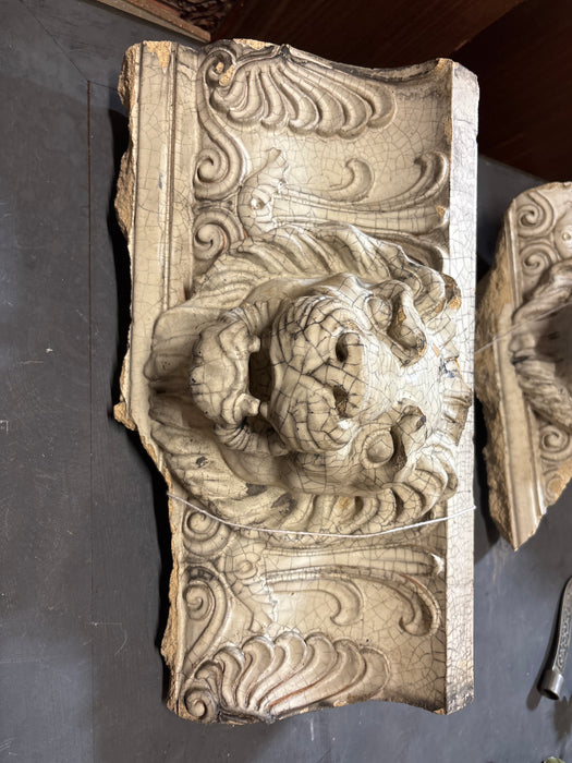 19TH CENTURY TERRA COTTA CONCRETE LION HEAD FROM CHICAGO