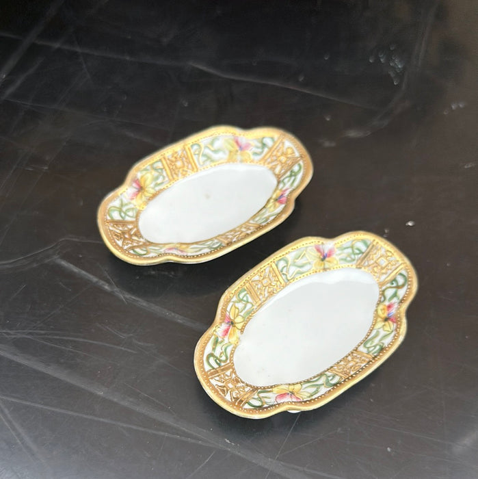 TINY PAIR OF NIPPON DISHES