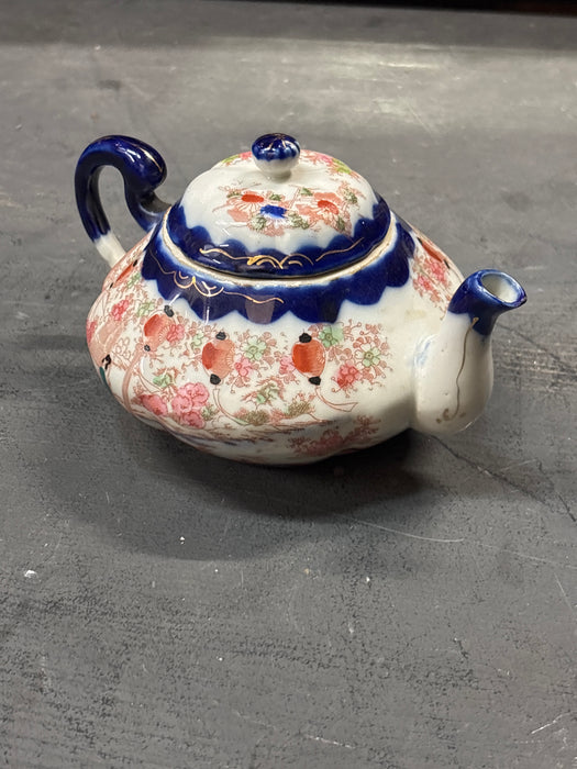 FLORAL JAPANESE PORECELAIN TEA POT WITH COBALT BLUE TRIM