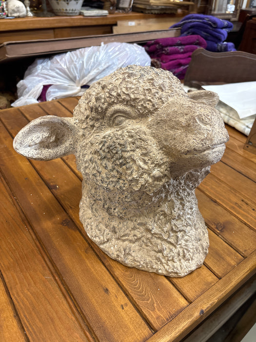 COMPOSITION LAMBS' HEAD - NOT OLD