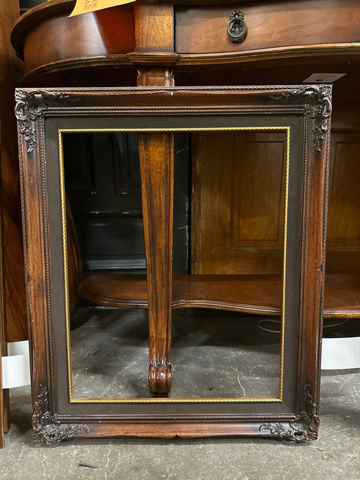 FRAME WITH GOLD AND BROWN VELVET FILET
