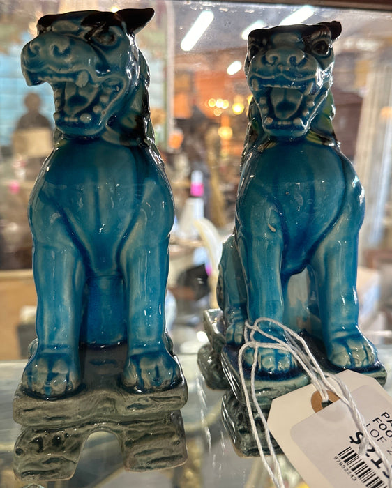 PAIR OF MEDIUM TURQUOISE FOO DOGS
