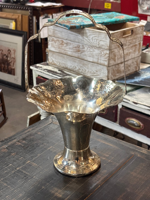 SILVER PLATE BASKET 1 EACH OF 2