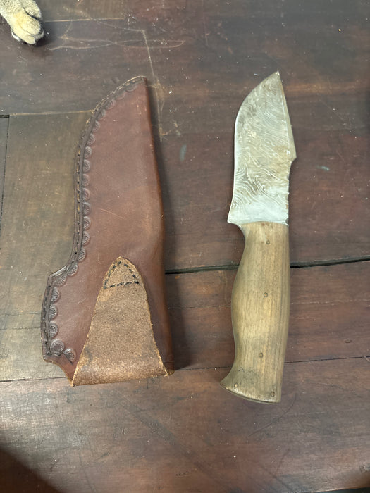 DAMASCUS STEEL KNIFE WITH SHEATH