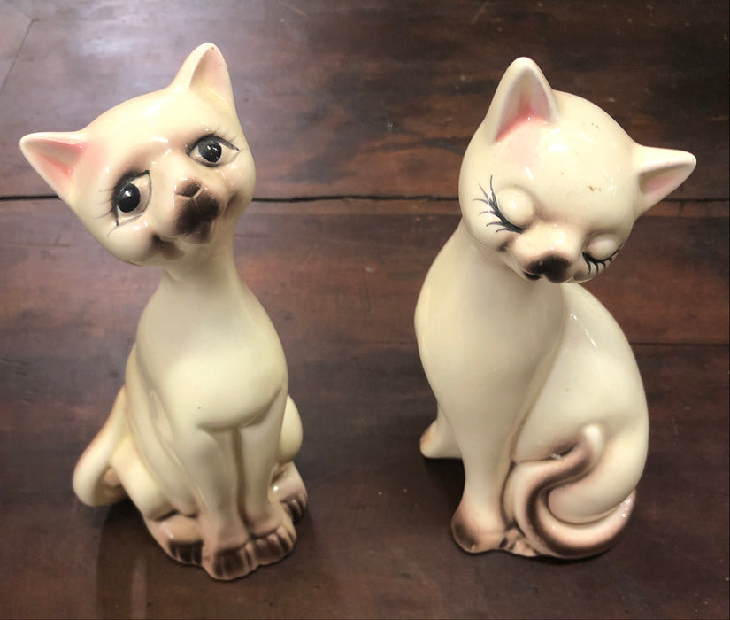 PAIR OF CERAMIC SIAMESE CATS