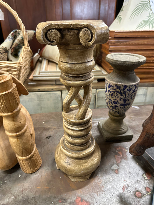 SMALL BARLEY TWIST STAND