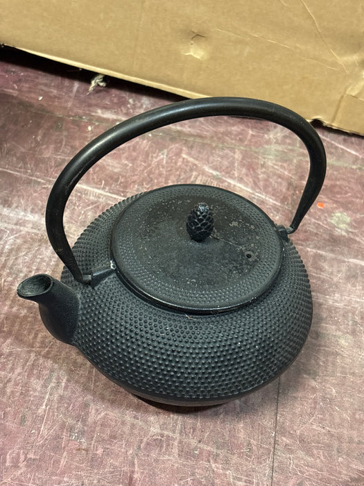 JAPANESE CAST IRON TEA POT