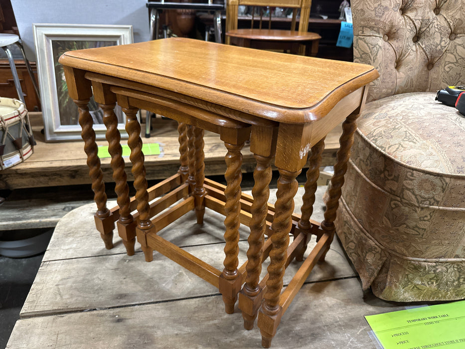 SET OF OAK BARLEY TWIST STACKING TABLES