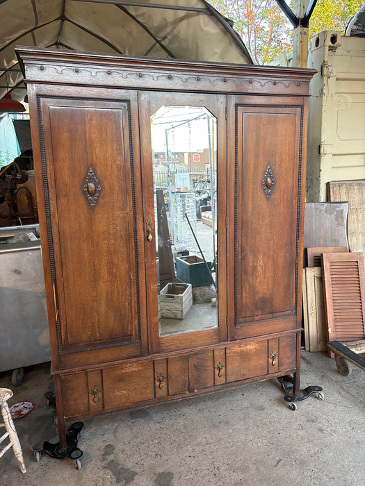 2 DOOR ENGLISH OAK WARDROBE WITH CENTER MIRROR