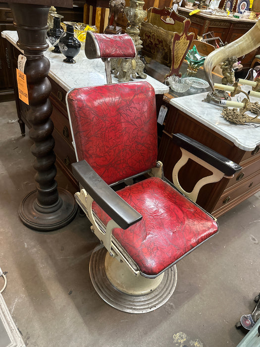 RED BARBER CHAIR