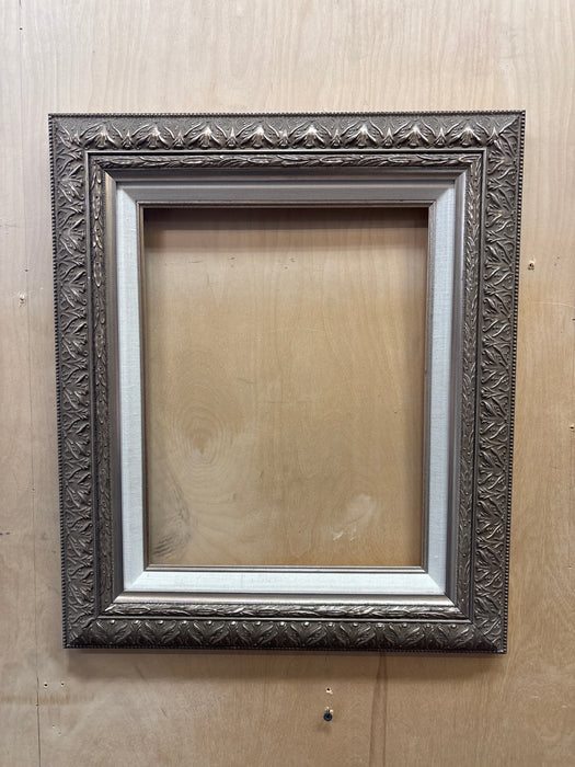 ORNATE SILVER GILT FRAME WITH LINEN FILET 1 OF 2