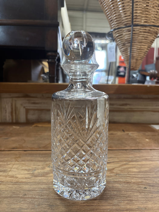 CLEAR CRYSTAL DECANTER