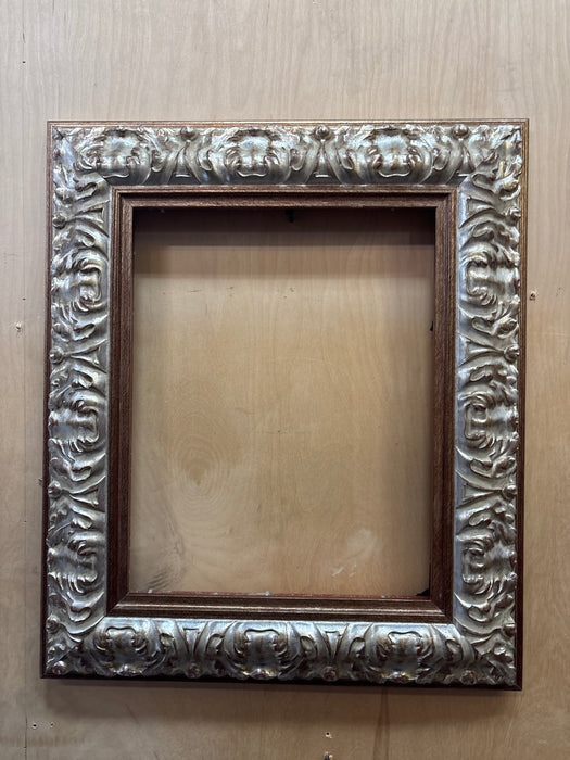 MEDIUM ORNATE SILVER FRAME