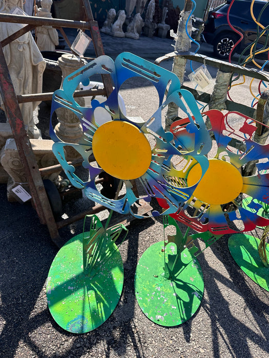 LARGE YARD ART METAL FLOWER