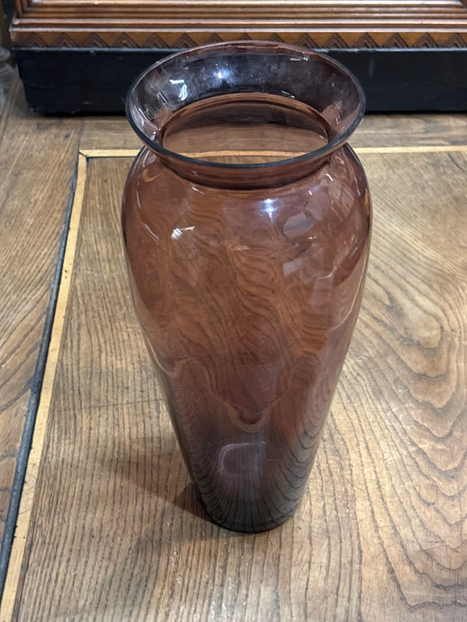 PURPLE GLASS VASE