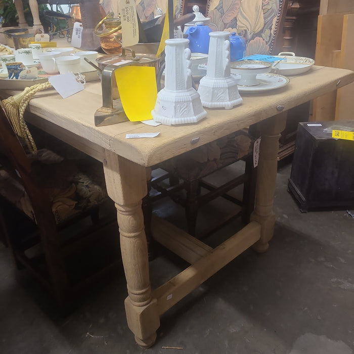 PEGGED RAW OAK BREAD BOARD FARM TABLE WITH TURNED LEGS