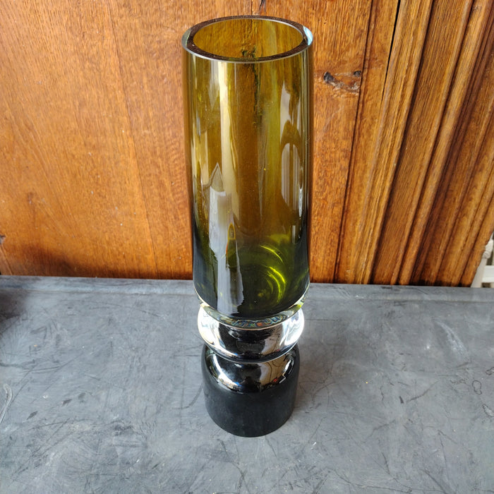 MODERN GREEN ART GLASS VASE