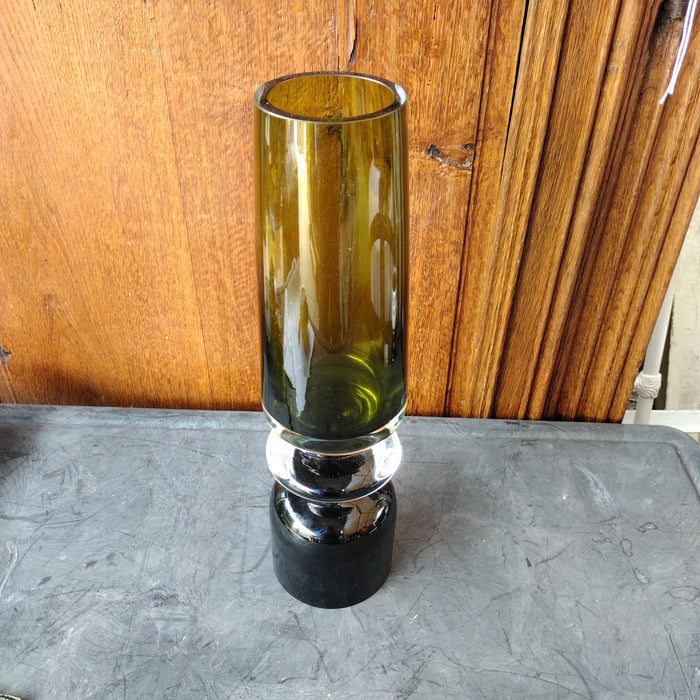 MODERN GREEN ART GLASS VASE