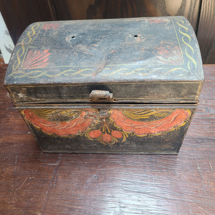 IN 19TH CENTURT BOX MISSING HANDLE  3398