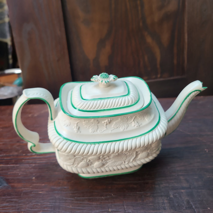 EARLY TEAPOT HAS CHIP OUT OF SPOUT3398