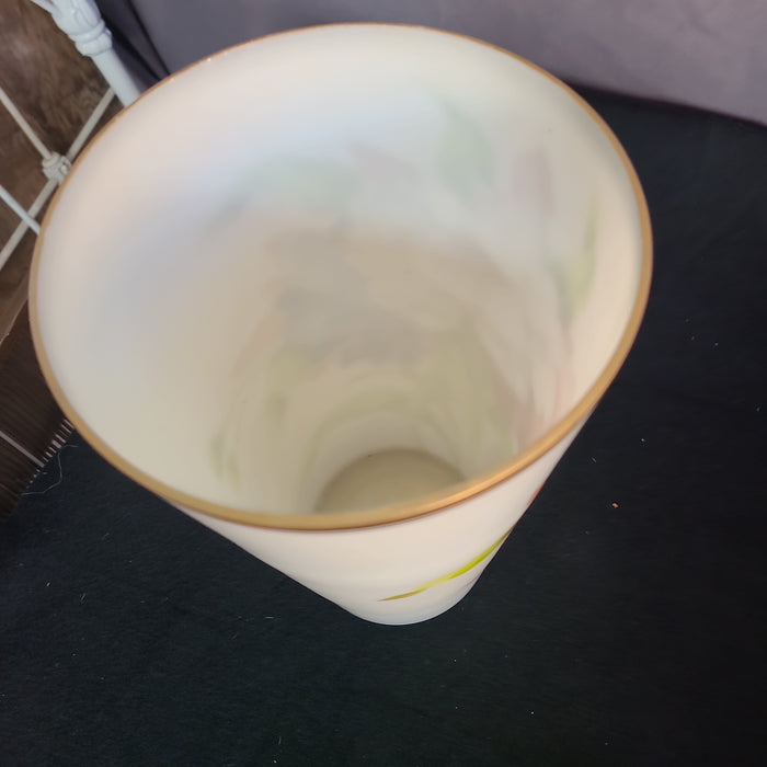 BEAUTIFUL SIGNED BRISTO HAND PAIMTED VASE