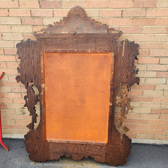 ORNATE CARVED WOOD MIRROR WITH SHELL PEDIMENT