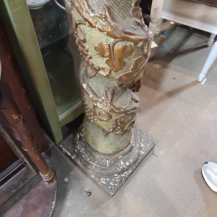 CARVED GREEN ITALIAN GRAPE VINE CARVED COLUMN WITH GOLD ACCENTS
