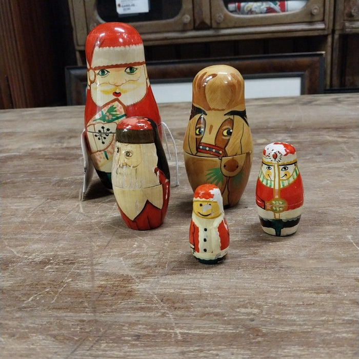 RUSSIAN WOOD NESTED SANTA