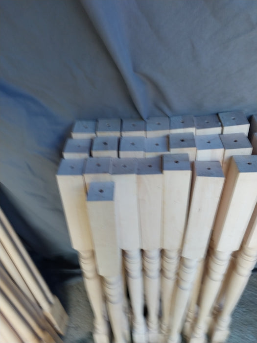 SMALL TURNED MAPLE BALLISTER 1 OF 15