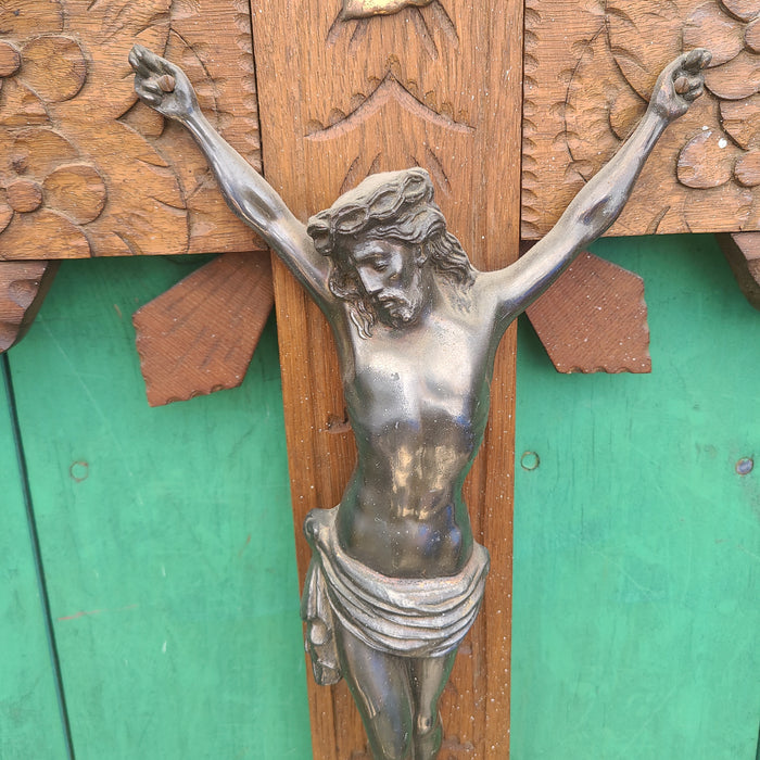 LARGE WOOD AND SPELTER CRUCIFIX