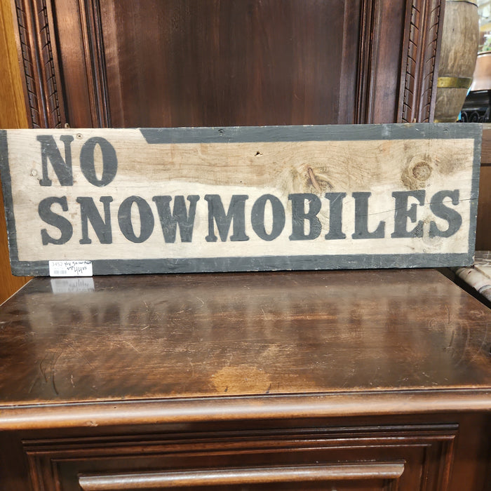 NO SNOW MOBILES SIGN