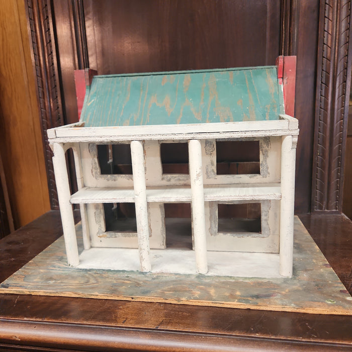 OLD DOLL HOUSE