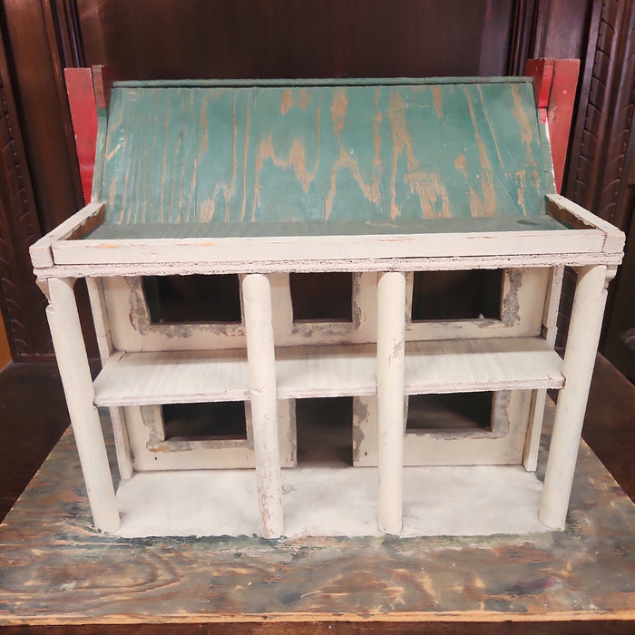 OLD DOLL HOUSE