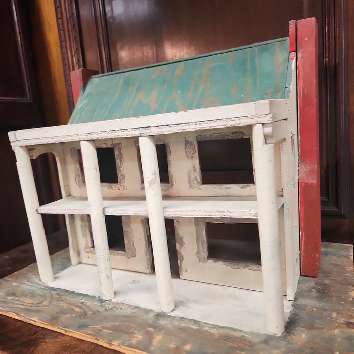 OLD DOLL HOUSE