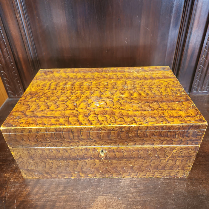 FAUX GRAINED 19TH CENTURY PINE BOX