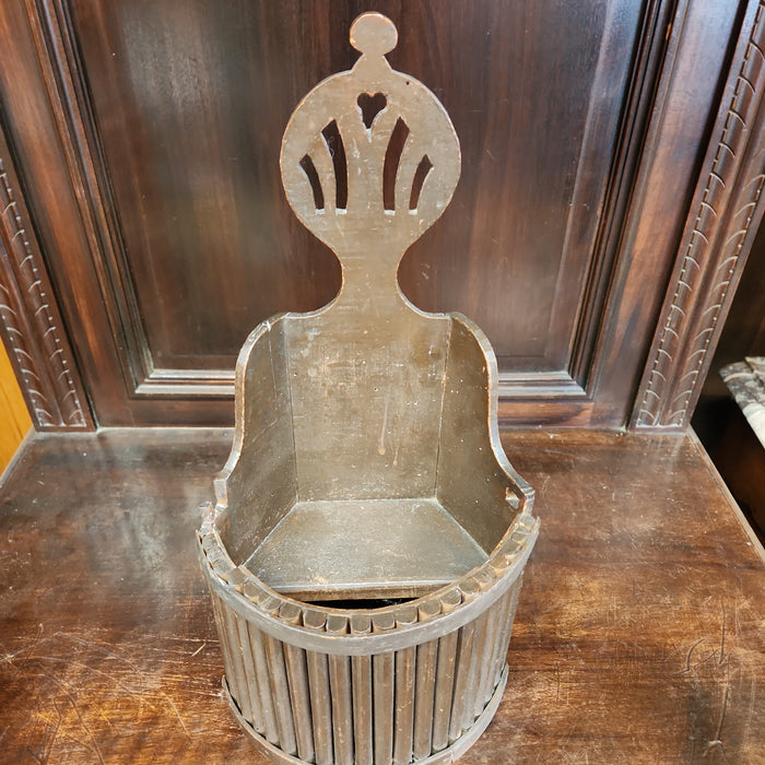 WALL BIN