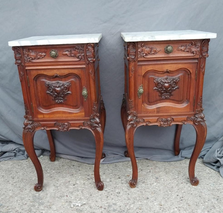 PAIR OF ROCOCO LOUIS XV WALNUT STANDS WITH AS FOUND MARBLE TOPS