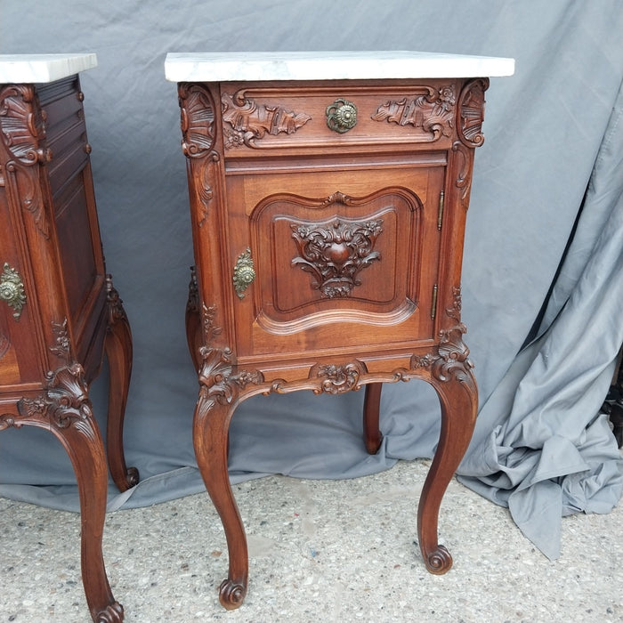 PAIR OF ROCOCO LOUIS XV WALNUT STANDS WITH AS FOUND MARBLE TOPS
